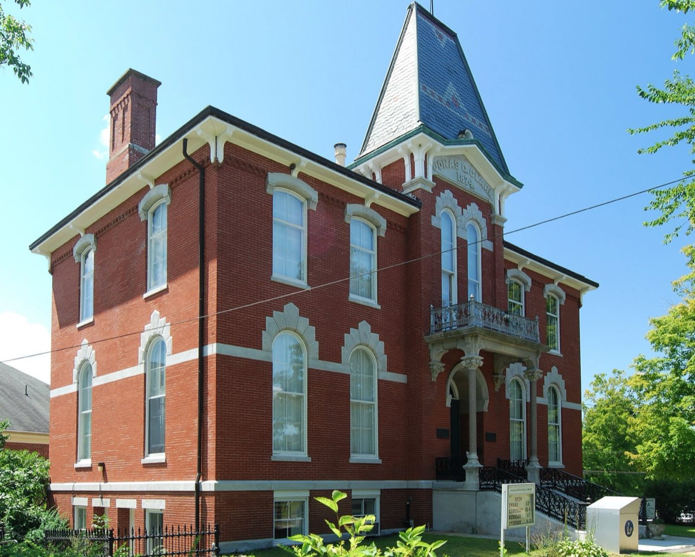 Hubbardston Library in Hubbardston, Massachusetts.