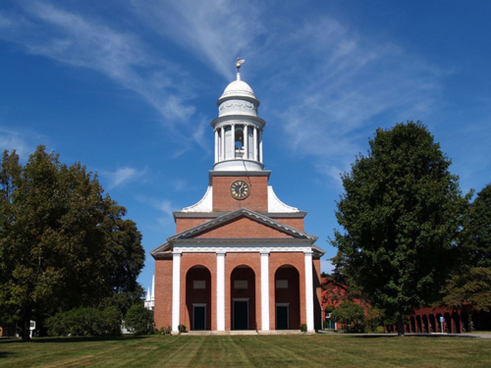 The First Church of Christ in Lancaster, Massachusetts, designed by Charles Bulfinch.