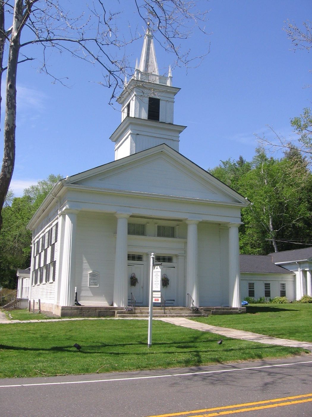 Roxbury Congregational Church in Roxbury, Connecticut