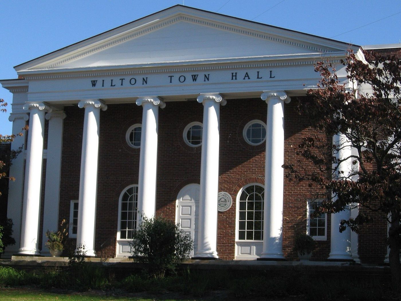 Wilton Town Hall, a brick colonial-style municipal building on Danbury Road